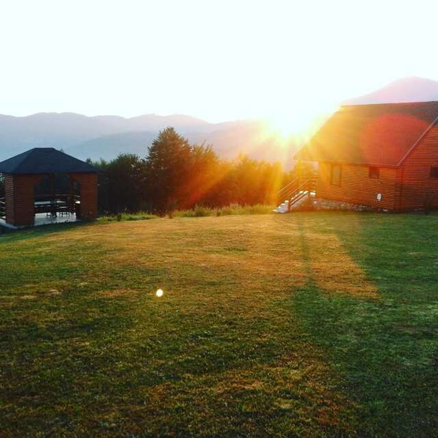 Загородные дома Country House Eco village Ćorić Мойковац-20