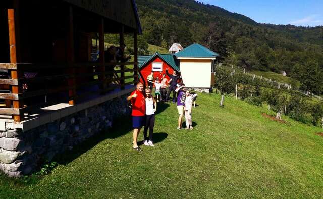 Загородные дома Country House Eco village Ćorić Мойковац-5